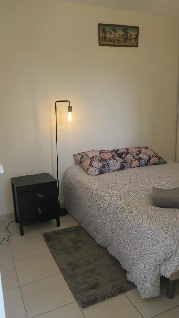Quartier Sainte Marthe Paris 10 Apartment